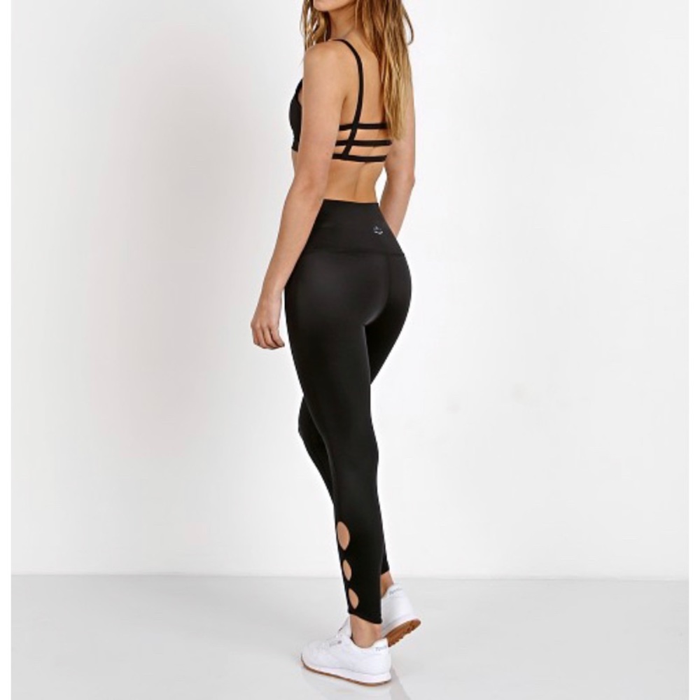 NWT Beyond Yoga Leggings